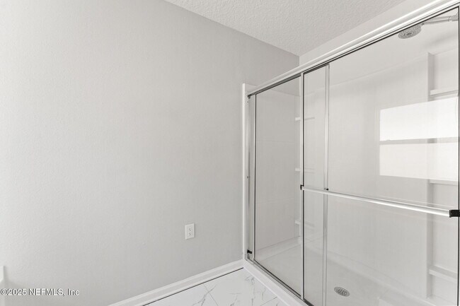 Building Photo - 16456 Tisons Blf Rd