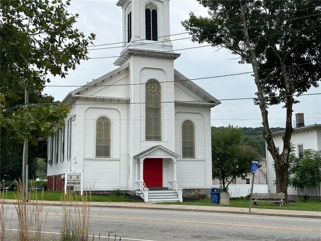 Building Photo - 36 Main St