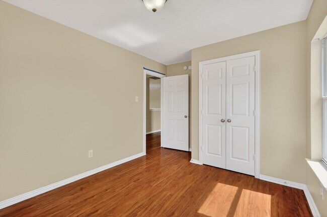 Building Photo - 3215 Sapphire Star Dr