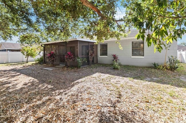 Building Photo - 218 Cranbrook Dr