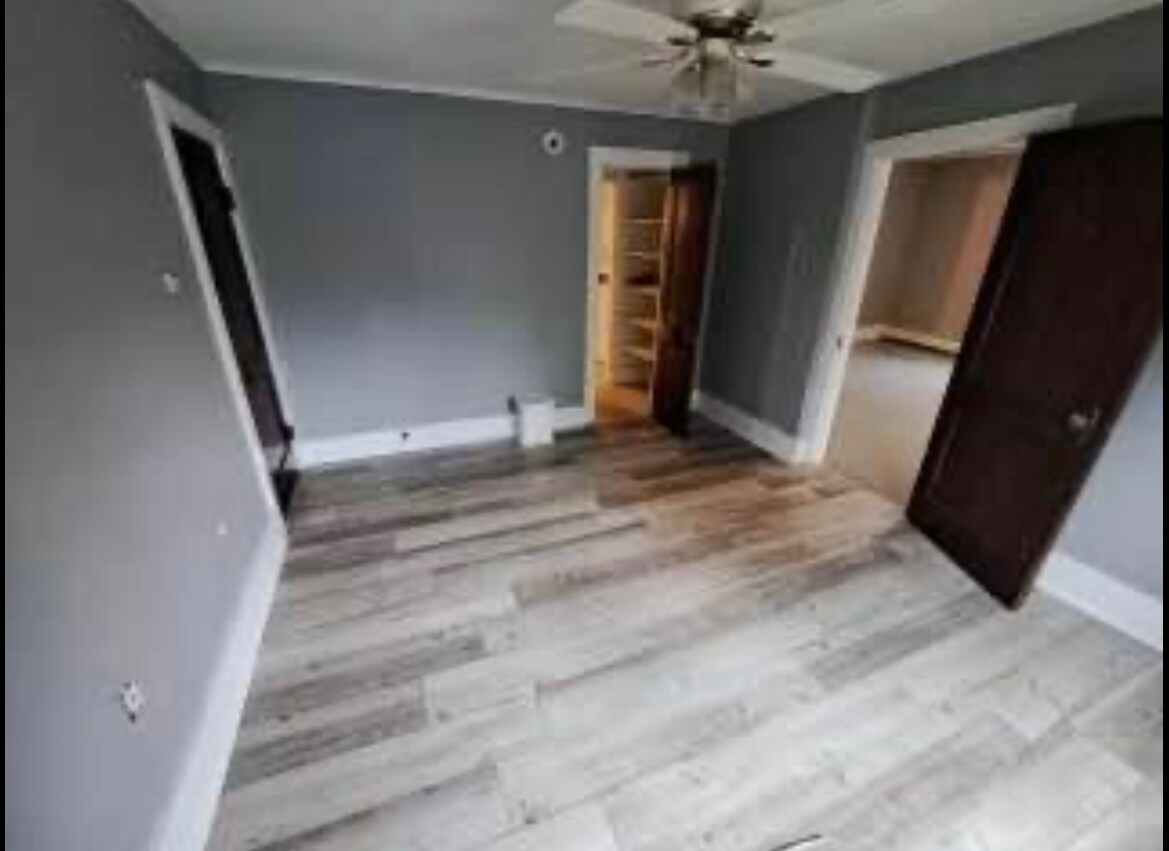 Building Photo - 8939 Pecor St