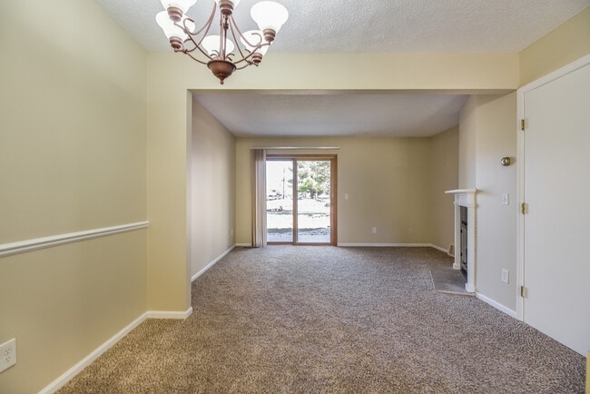 Building Photo - 2196 Regency Dr