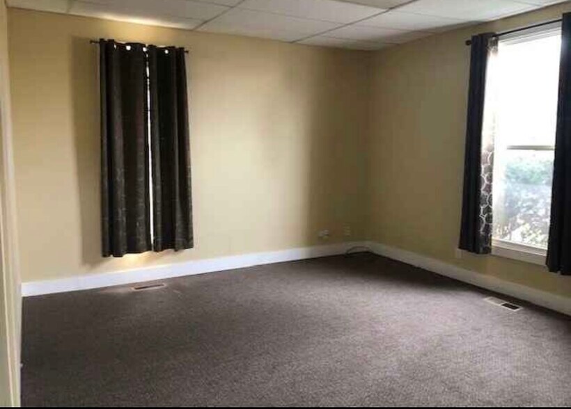 Building Photo - 1004 South First Street