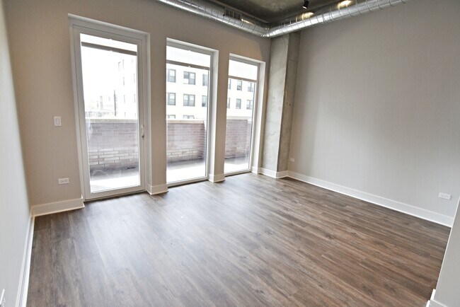 Building Photo - 3833 N Broadway St