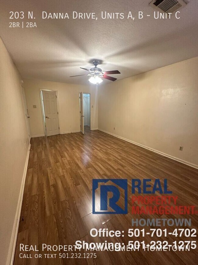 Building Photo - 203 N Danna Dr