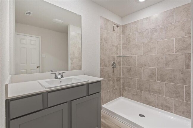 Building Photo - 1122 Newey Cir