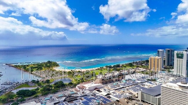 Building Photo - 780 Amana St