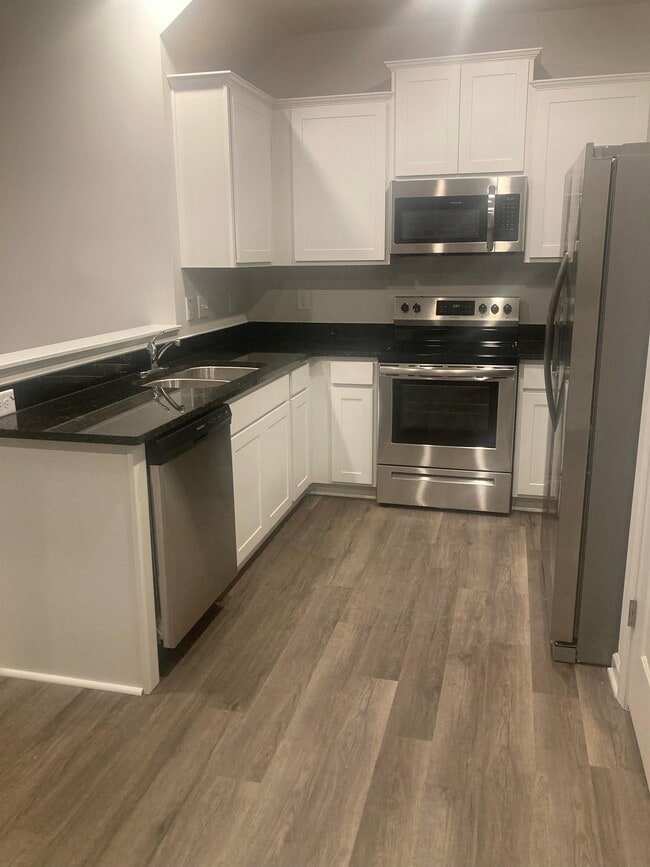 Building Photo - 2495 Ashton Park Ln