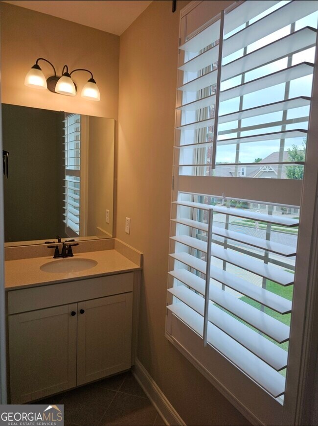 Building Photo - 609 Tulip Poplar Dr