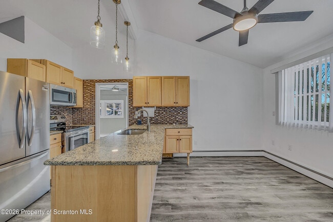 Building Photo - 301 Seymour Ave