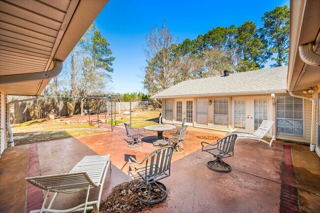 Building Photo - 139 Nantachie Dam