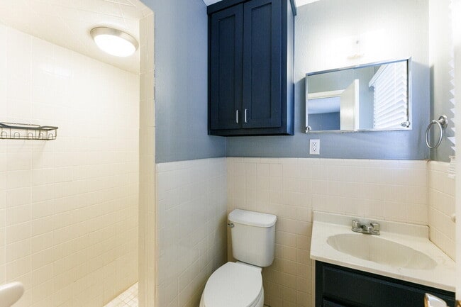 Building Photo - 5426 25th St