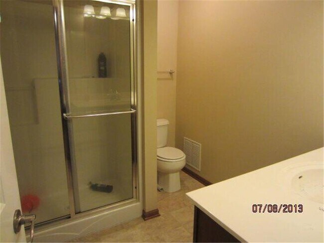 Building Photo - 5073 Dunkirk Pl N
