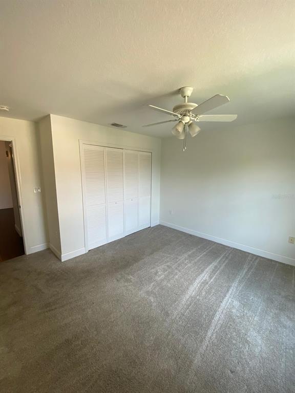 Building Photo - 5475 Vineland Rd