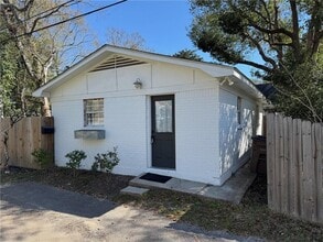 Building Photo - 262 McDonald Ave