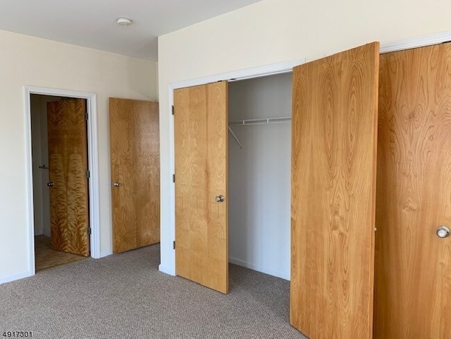 Building Photo - 541 Middlesex Ave