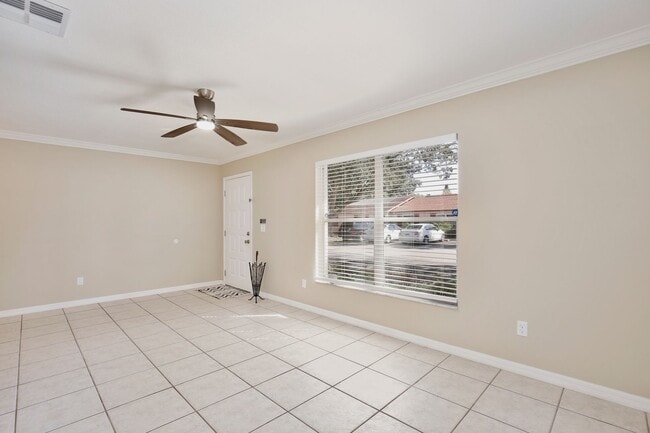 Building Photo - Beautifully Remodeled 1 bed 1 bath Villa n...