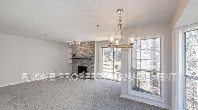 Building Photo - 1407 Riverview Dr