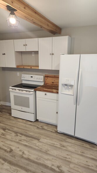 Butcher Block Countertop - 173 Richardson St