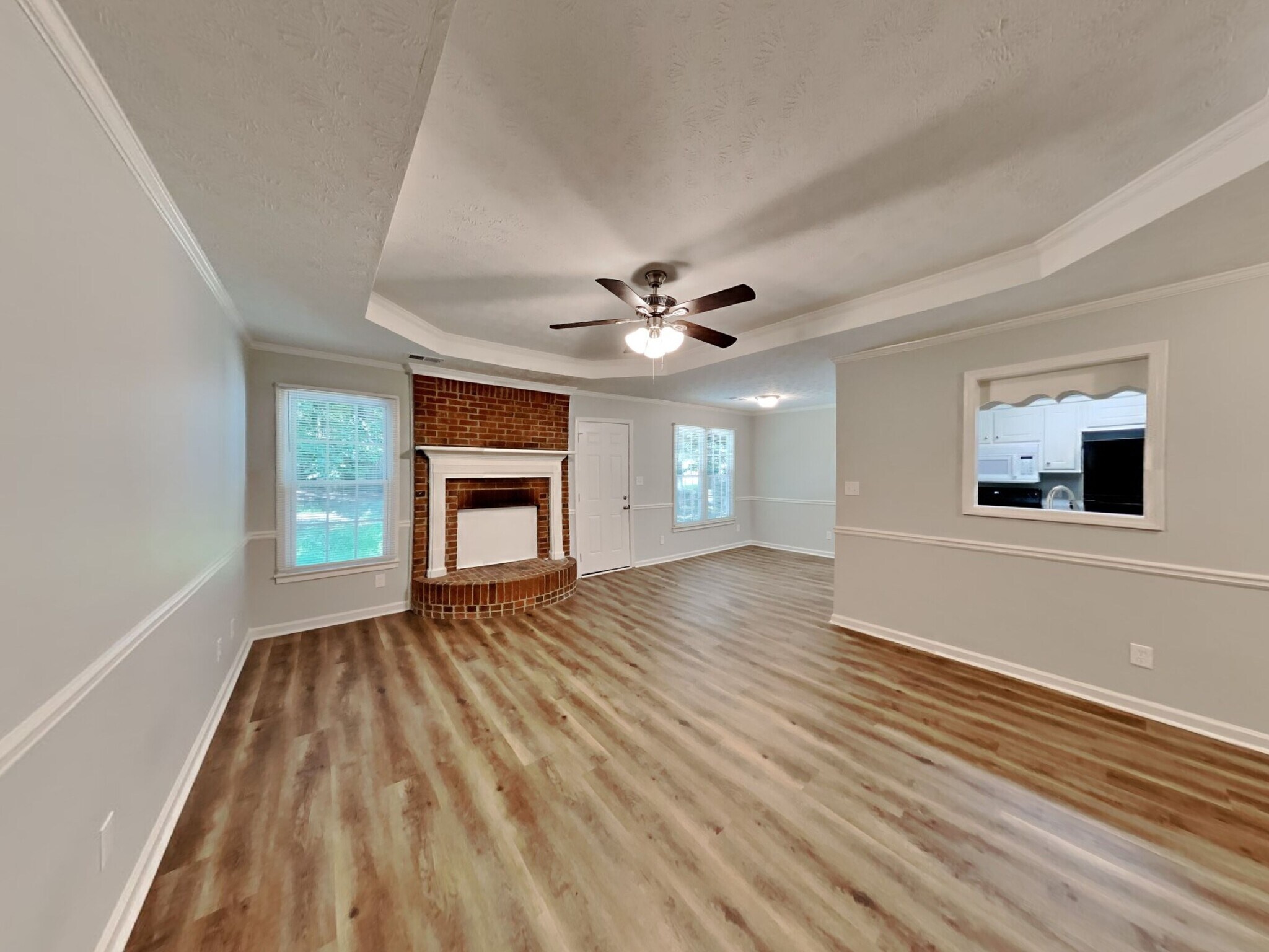 Building Photo - 245 Princeton Way