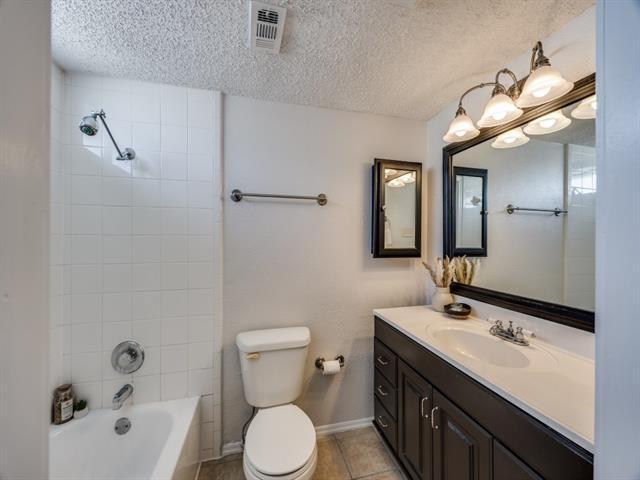 Building Photo - 2517 Figtree Ln