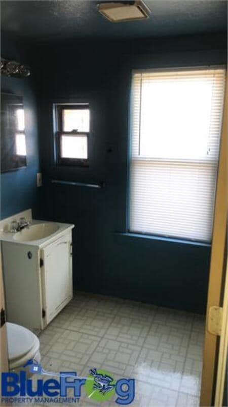 Building Photo - 1206 Pine St