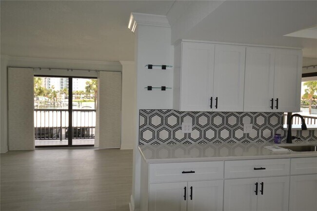 Building Photo - 1651 Sand Key Estates Ct