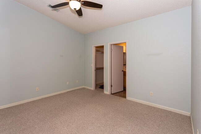 Building Photo - 3099 Peaks View Ln