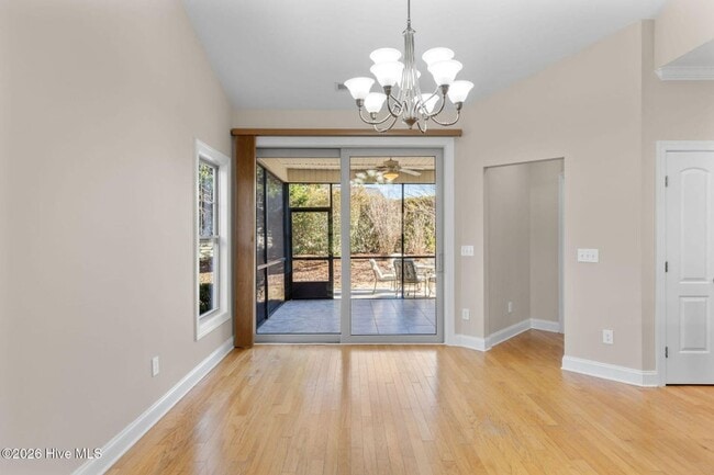 Building Photo - Beautiful 4 bedroom 3 bath home in Compass Pointe