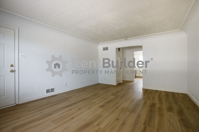 Building Photo - CALL US TODAY AT (505) 808-6467 TO SCHEDUL...