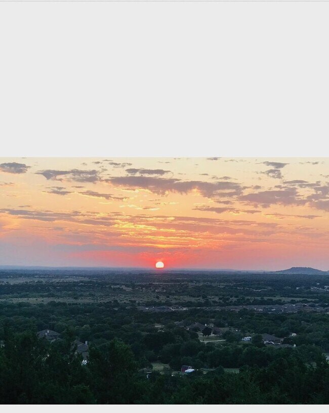 Building Photo - Boasting view  of Copperas Cove