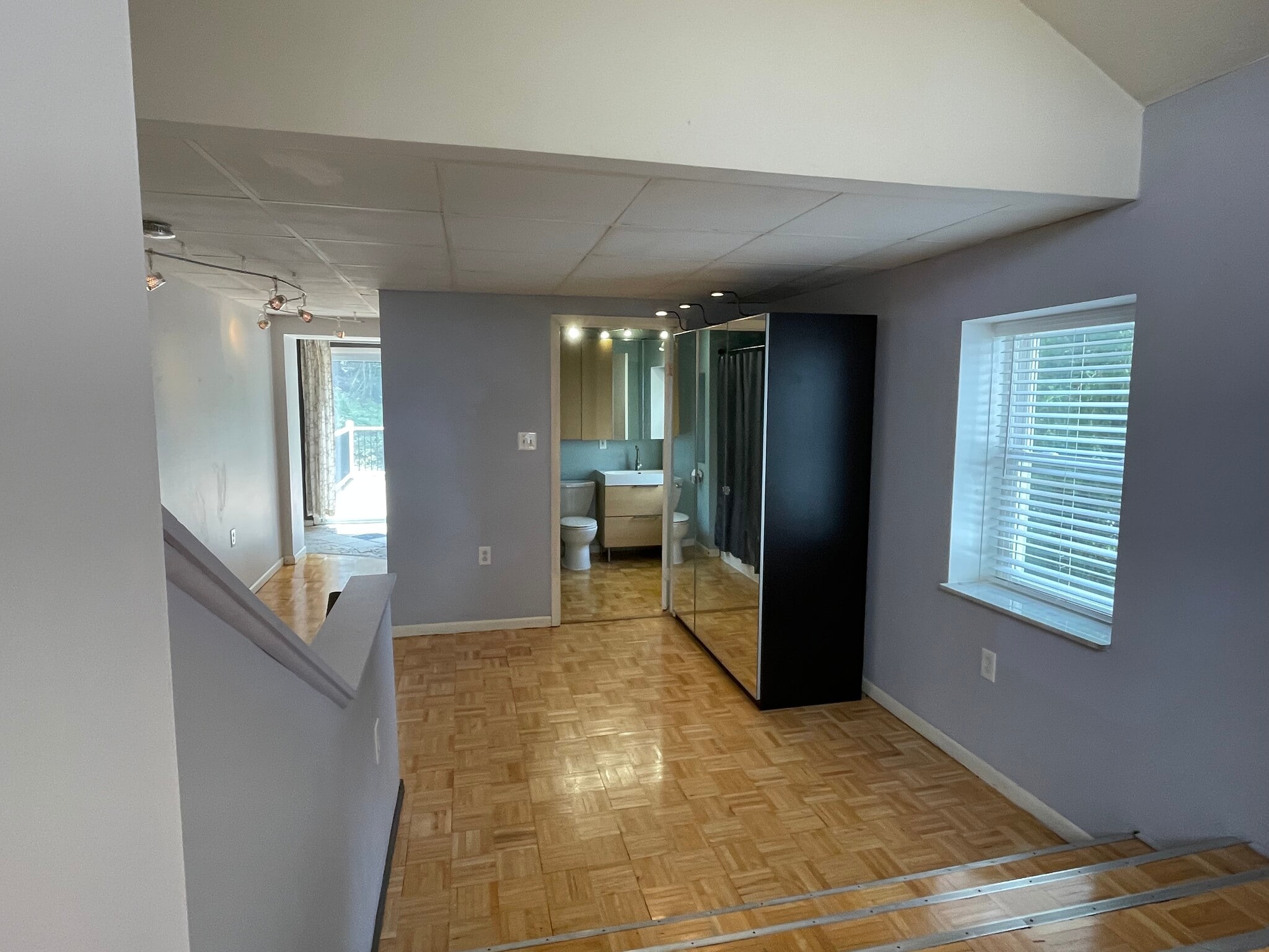 Open airy floor plan - 227 Wilbert St
