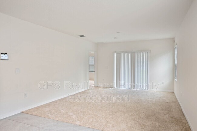 Building Photo - 739 Chinoy Rd