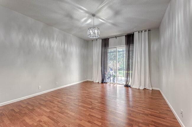 Building Photo - 4207 NW 42nd Terrace