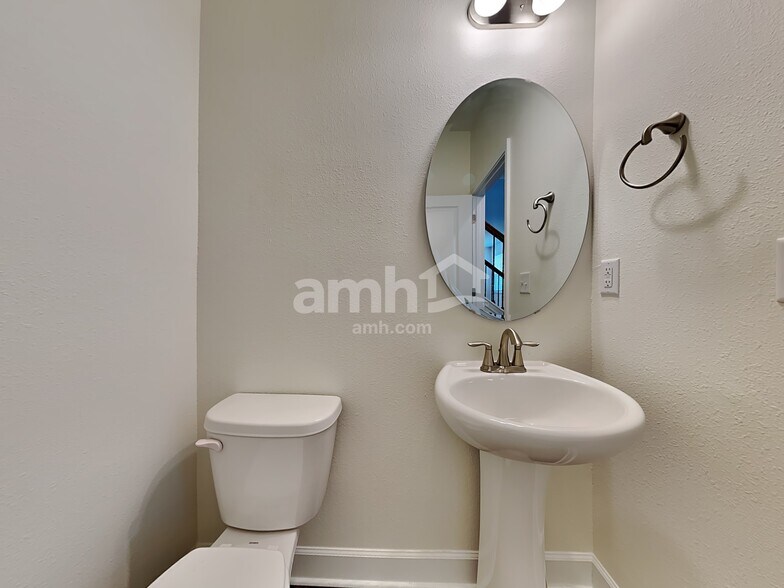 Building Photo - 10322 Riverwalk Ct