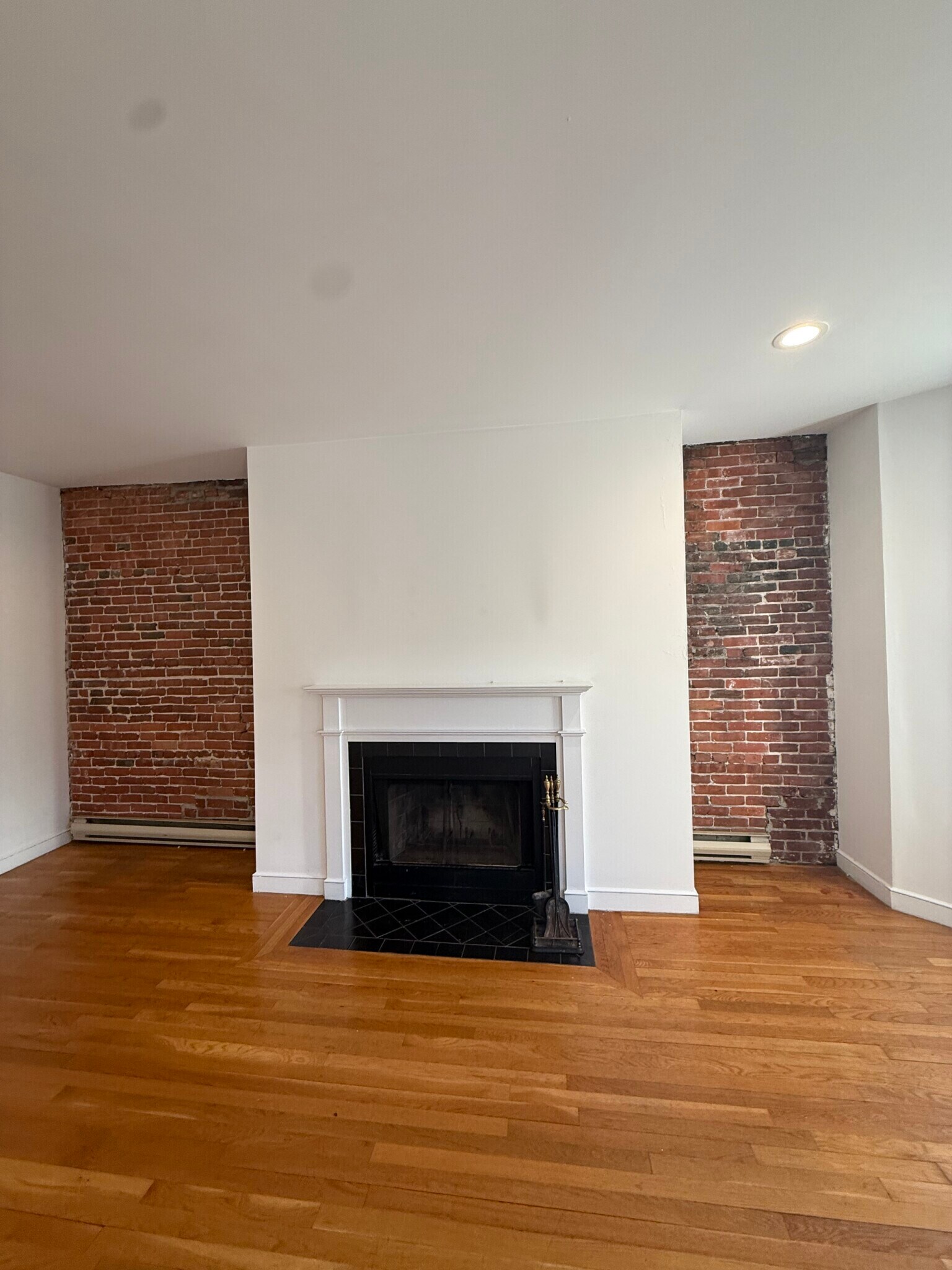 Building Photo - 1744 Washington St