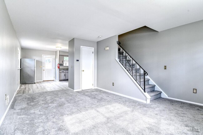 Building Photo - 204 Wilton Ave