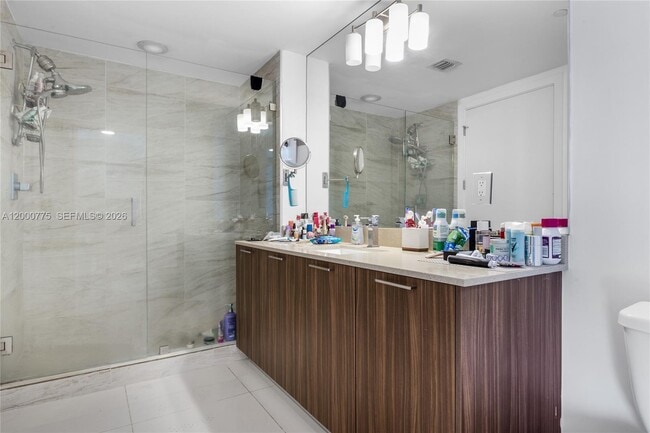 Building Photo - 5252 NW 85th Ave