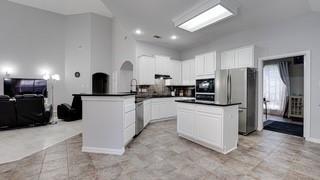 Building Photo - 672 Channel Ridge Dr