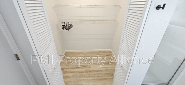 Building Photo - 4902 Monarch Ln