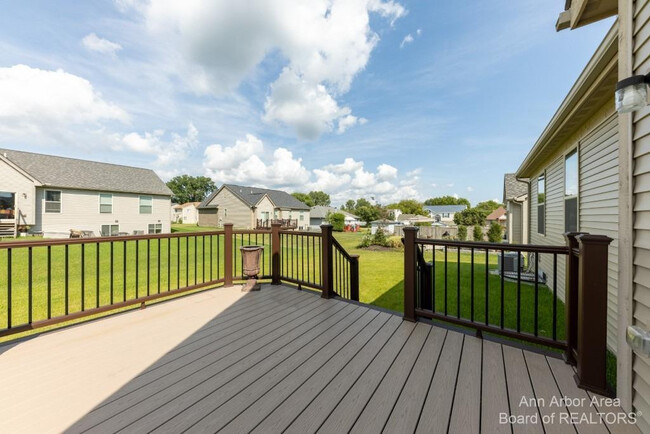 Building Photo - 8389 Ardmoor Dr