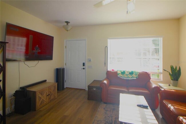 Building Photo - 12369 Berkeley Square Dr