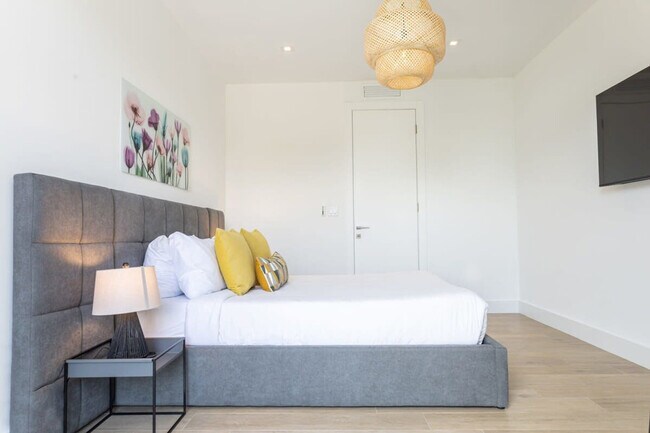 Building Photo - 3118 Elizabeth St