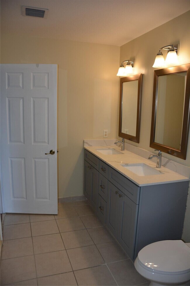 Building Photo - 4030 NW 90th Way