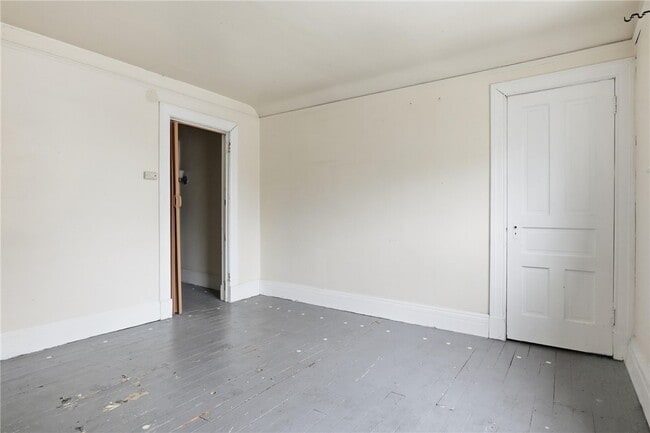 Building Photo - 98 Barrington St