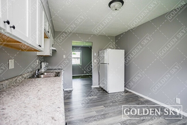 Building Photo - 210 S Keystone Cir