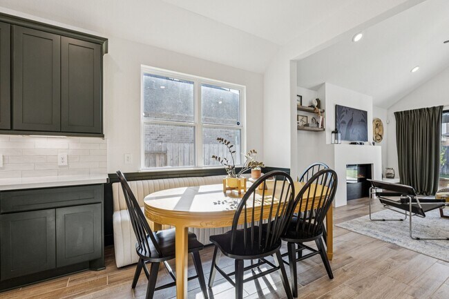 Building Photo - 9311 Blackwell Orchard Ln