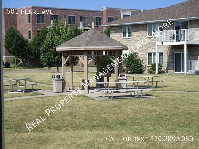 Building Photo - 501 Pearl Ave
