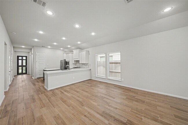 Building Photo - 31527 Splitting Willow Ln