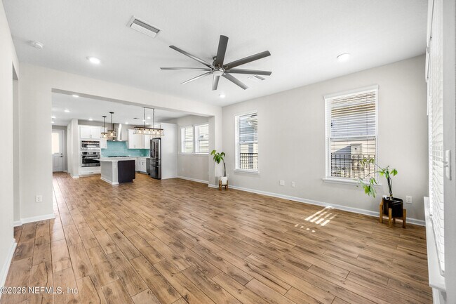 Building Photo - 73 Bluebonnet Way